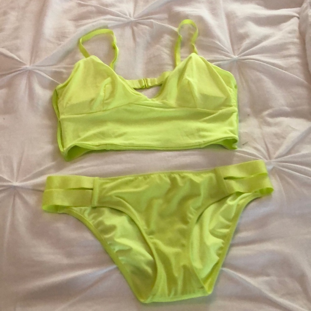 NWOT VS SWIM BIKINI